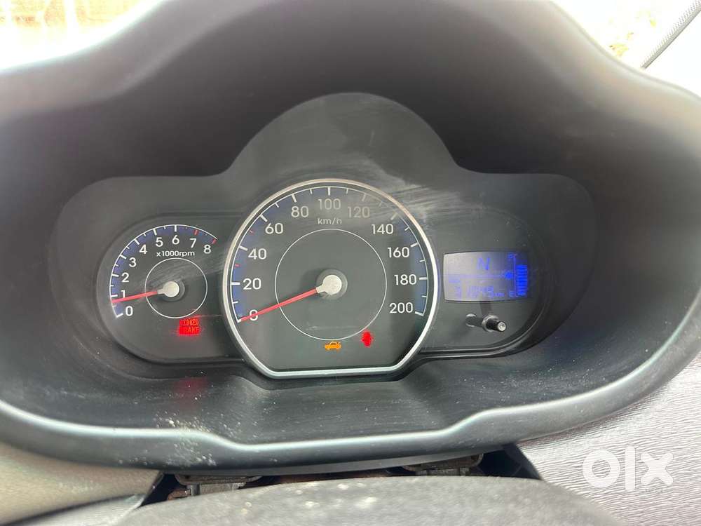 Hyundai I10 Sportz At, 2011, Petrol