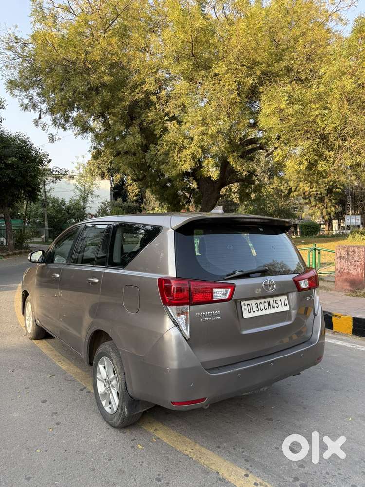 Toyota Innova Crysta