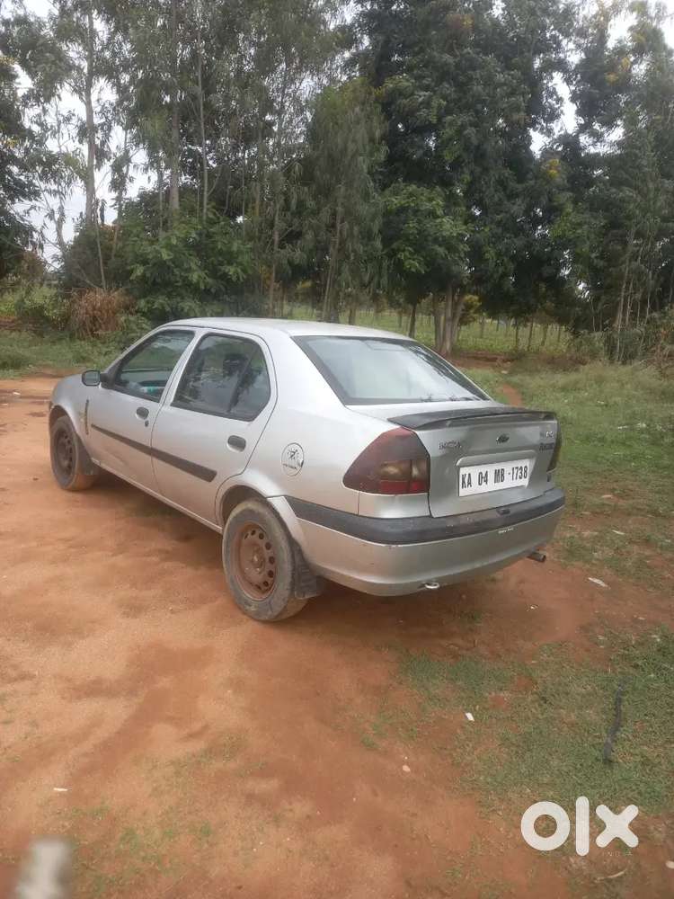 Ford Ikon 1.6 Exi 2004