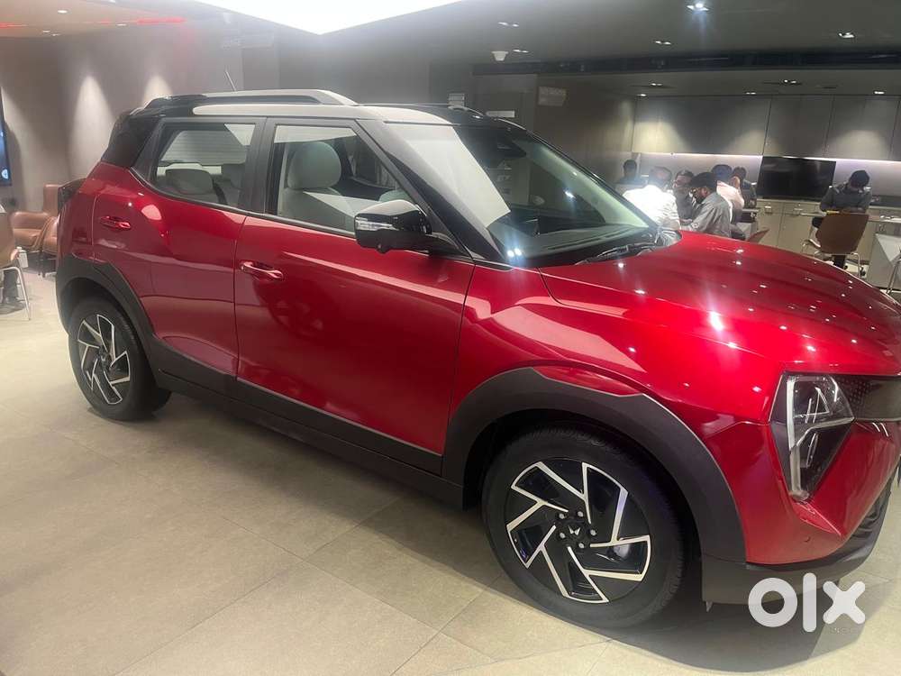 Mahindra Xuv 3xo Ax7l 1.2 Petrol At (pg), 2024, Petrol