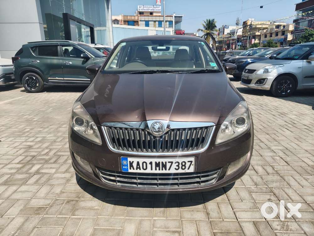 Skoda Rapid [2016-2020] 1.5 Style Plus Tdi At, 2016, Diesel