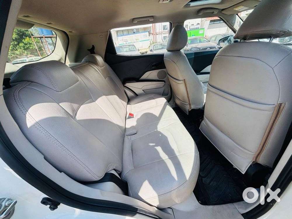 Mahindra Xuv300 W6 Diesel, 2023, Diesel