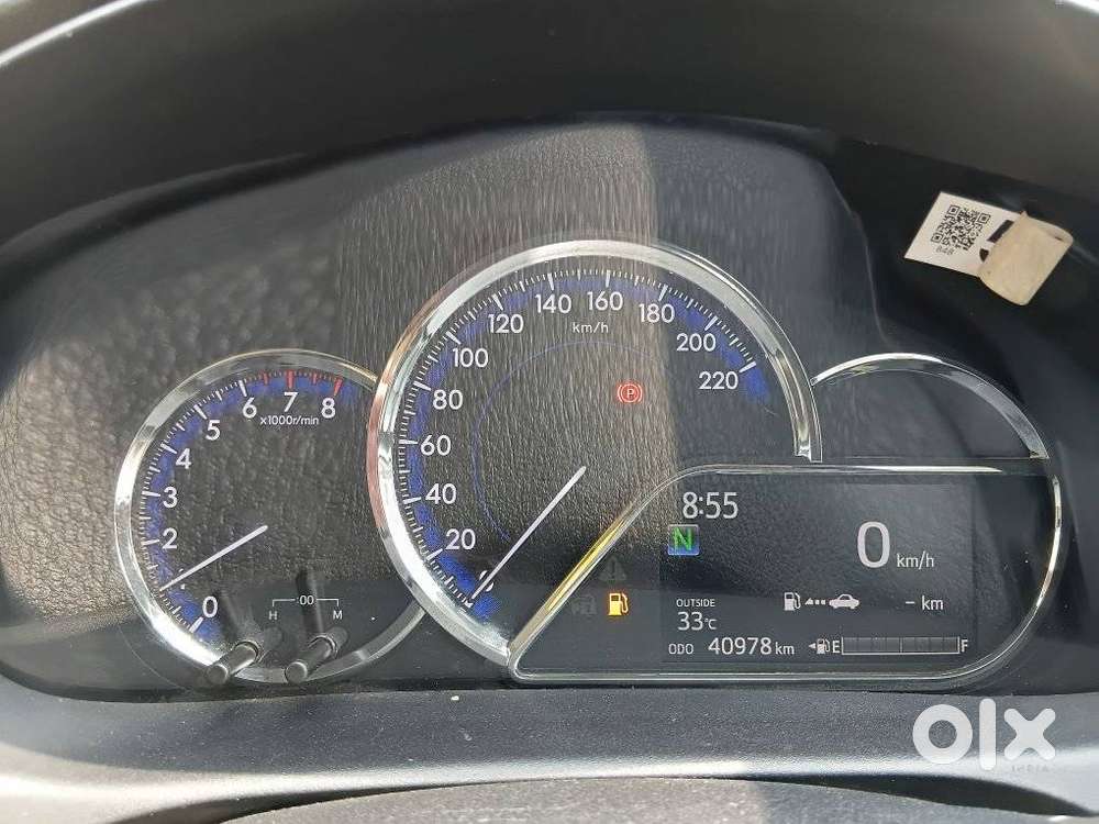 Toyota Yaris V Cvt, 2018, Petrol