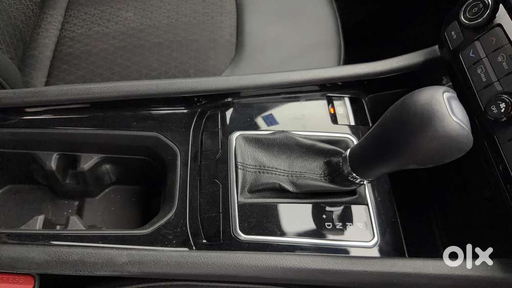 Jeep Compass 1.4 Limited (o) Petrol Dct, 2022, Petrol