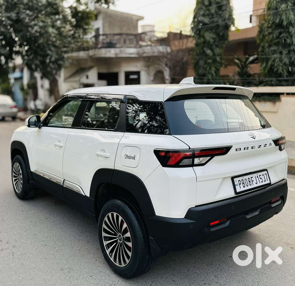 Maruti Suzuki Brezza 1.5 Vxi Smart Hybrid, 2024, Petrol