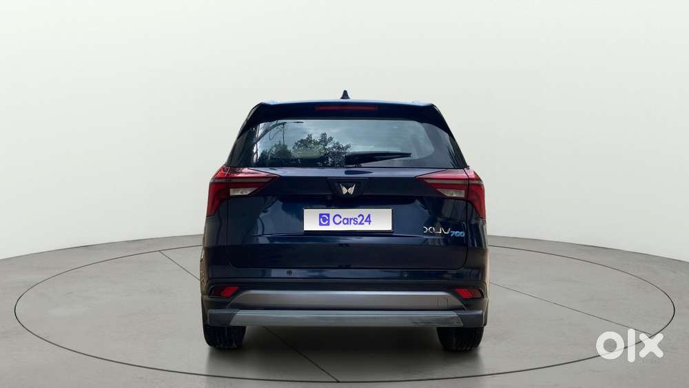Mahindra Xuv700 2.0 Ax 7 Petrol Mt Str, 2021, Petrol