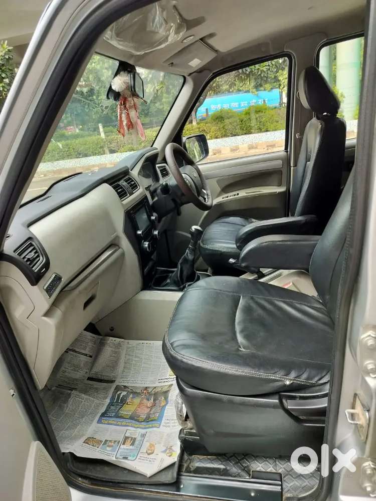 Mahindra Scorpio S10 2017