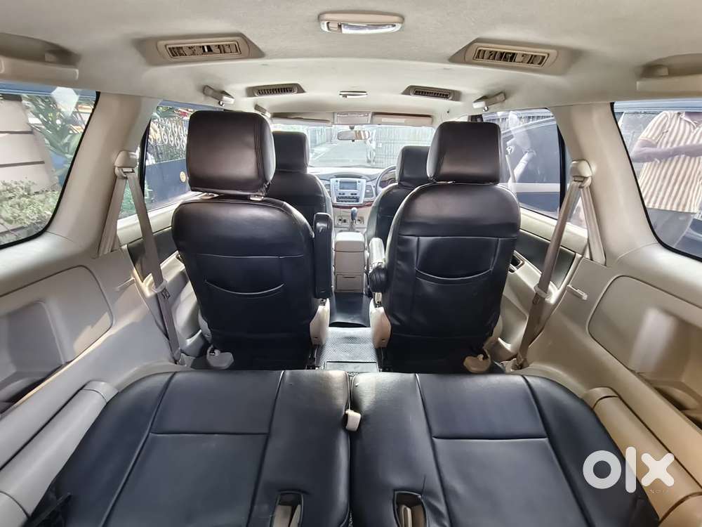 Toyota Innova 2.5 V 8 Str, 2014, Diesel
