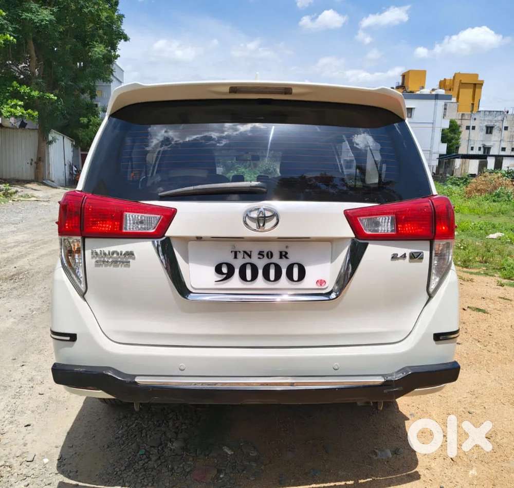 Toyota Innova Crysta 2.4 V 7 Str, 2016, Diesel