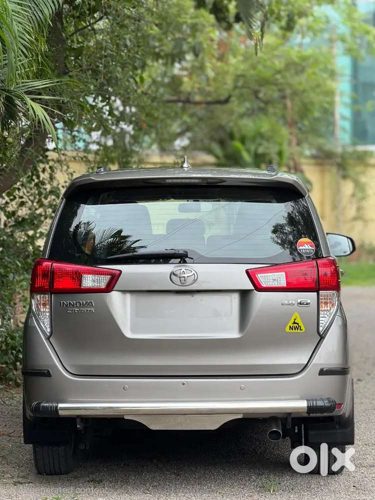 Toyota Innova Crysta 2.8gx At 8 Str