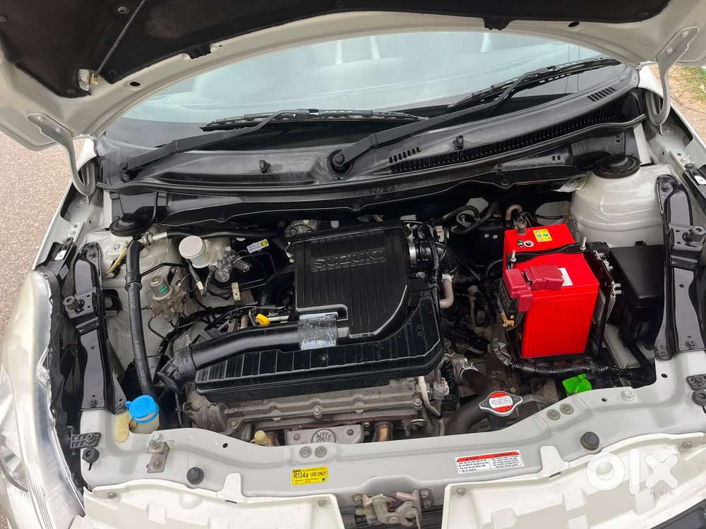 Maruti Suzuki Swift Vxi Optional, 2013, Petrol