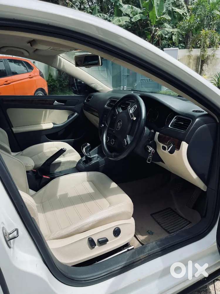 Volkswagen Jetta 2014 Petrol 100000 Km Driven