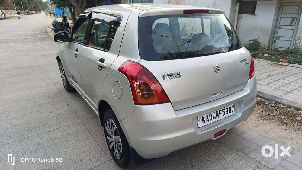 Maruti Suzuki Swift 1.3 Vxi, 2010, Petrol