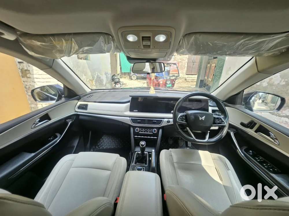 Mahindra Xuv700 2.2 Ax 7 Diesel Mt Str, 2023, Diesel