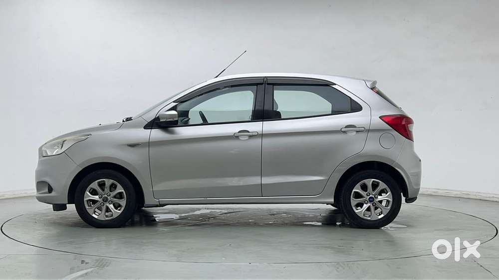 Ford Figo Petrol Titanium, 2015, Petrol