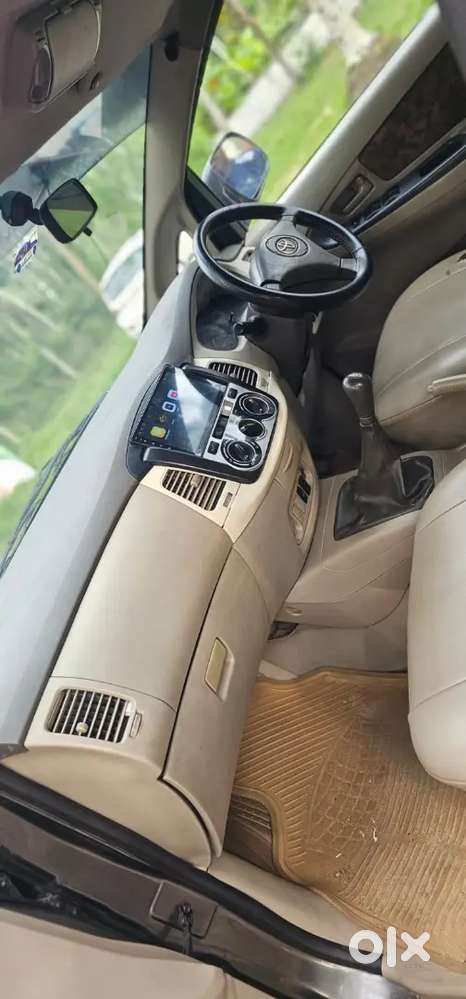 Toyota Innova 2011 Diesel Well Maintained
