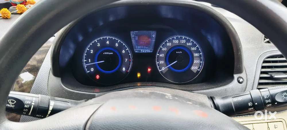 Hyundai Verna 1.6 Sx 2012