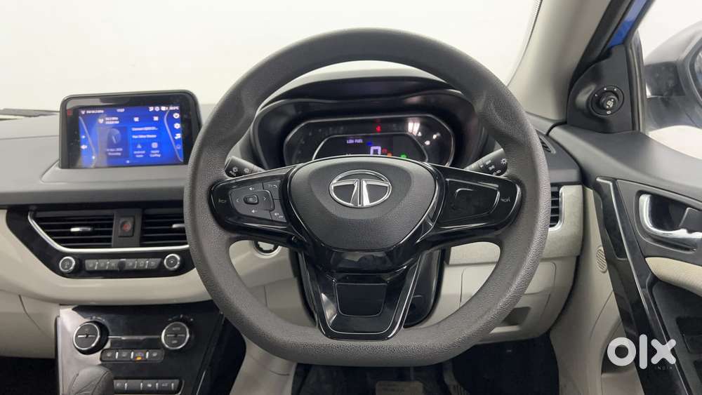 Tata Nexon 1.2 Revotron Xza Plus Dualtone, 2020, Petrol