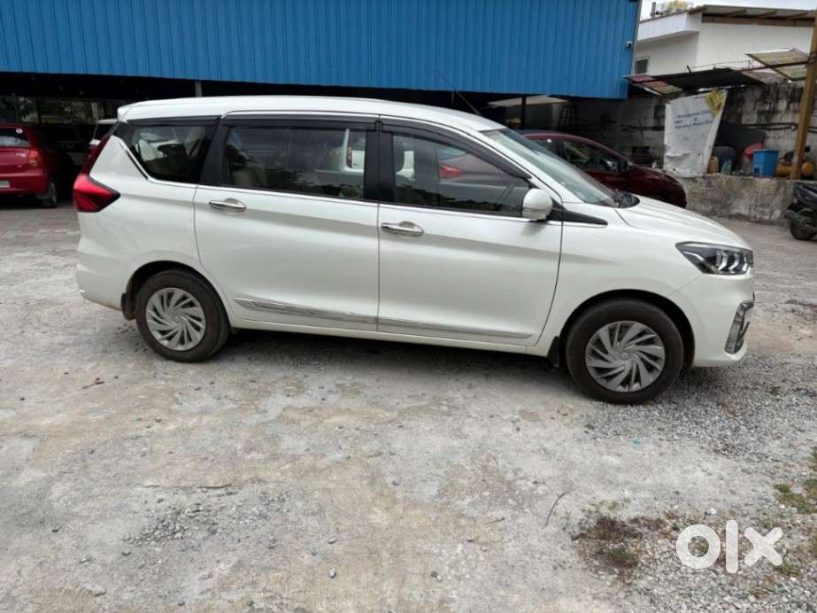 Maruti Suzuki Ertiga Vxi Shvs, 2021, Petrol