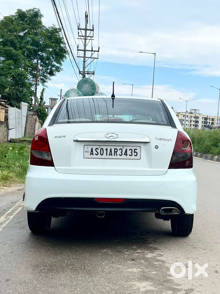 Hyundai Verna Transform 1.6 Vtvt, 2011, Petrol