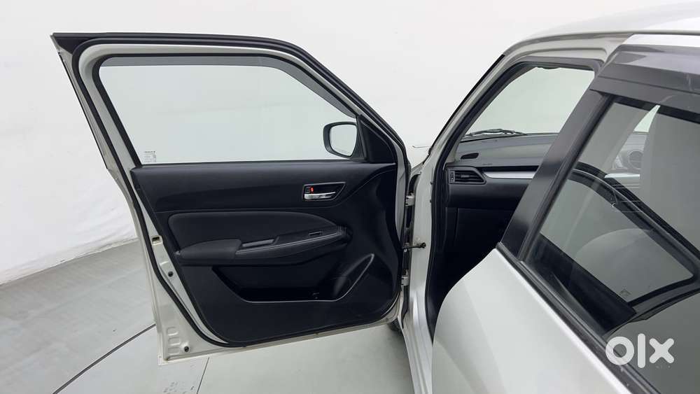 Maruti Suzuki Swift Vvt Vxi, 2018, Petrol