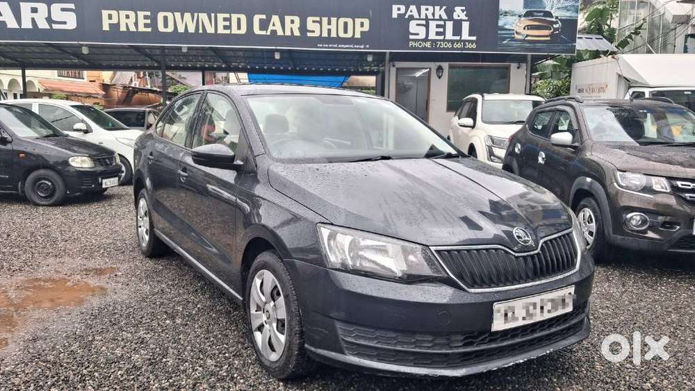 Skoda Rapid 1.0 Tsi Active, 2021, Petrol