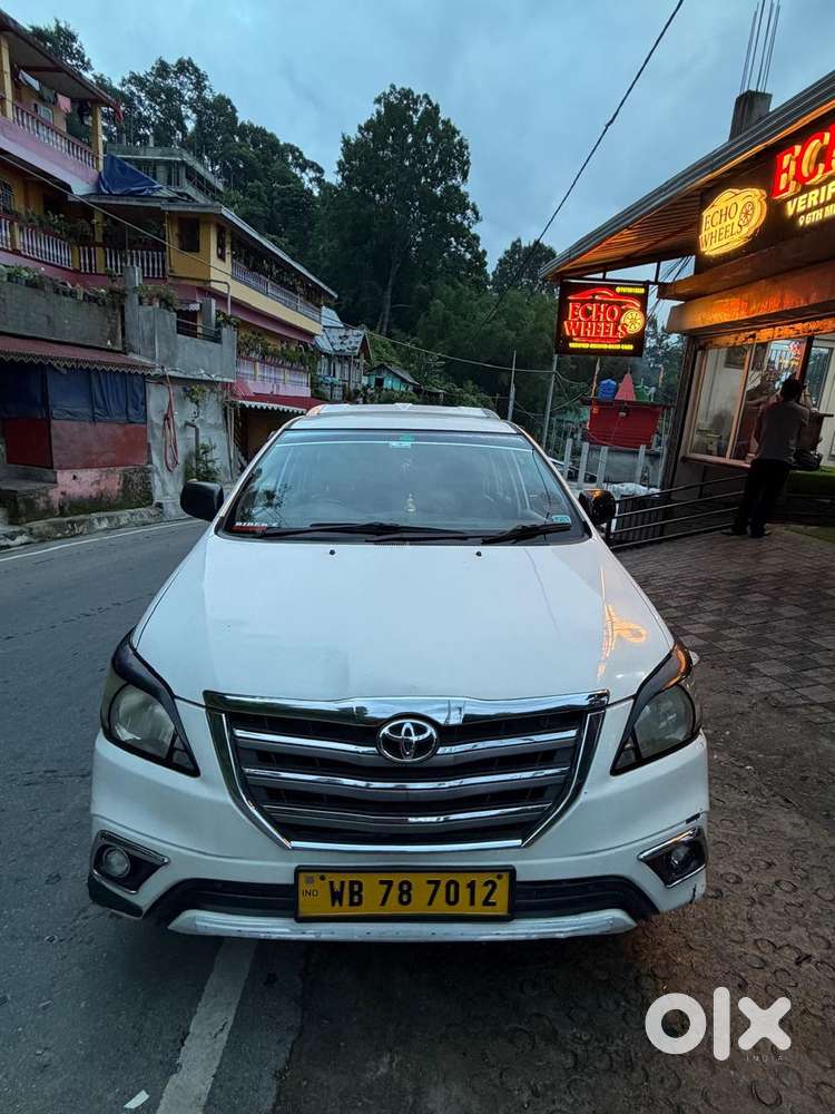 Toyota Innova 2.0 Vx (petrol) 8 Seater Bs Iv, 2014, Diesel