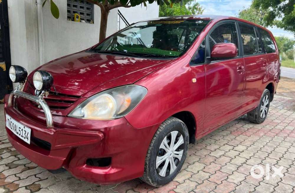 Toyota Innova 2.5 G (diesel) 8 Seater, 2005, Diesel