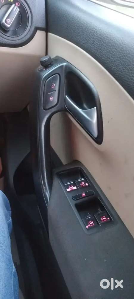 Volkswagen Polo 2015 Diesel 93000 Km Driven