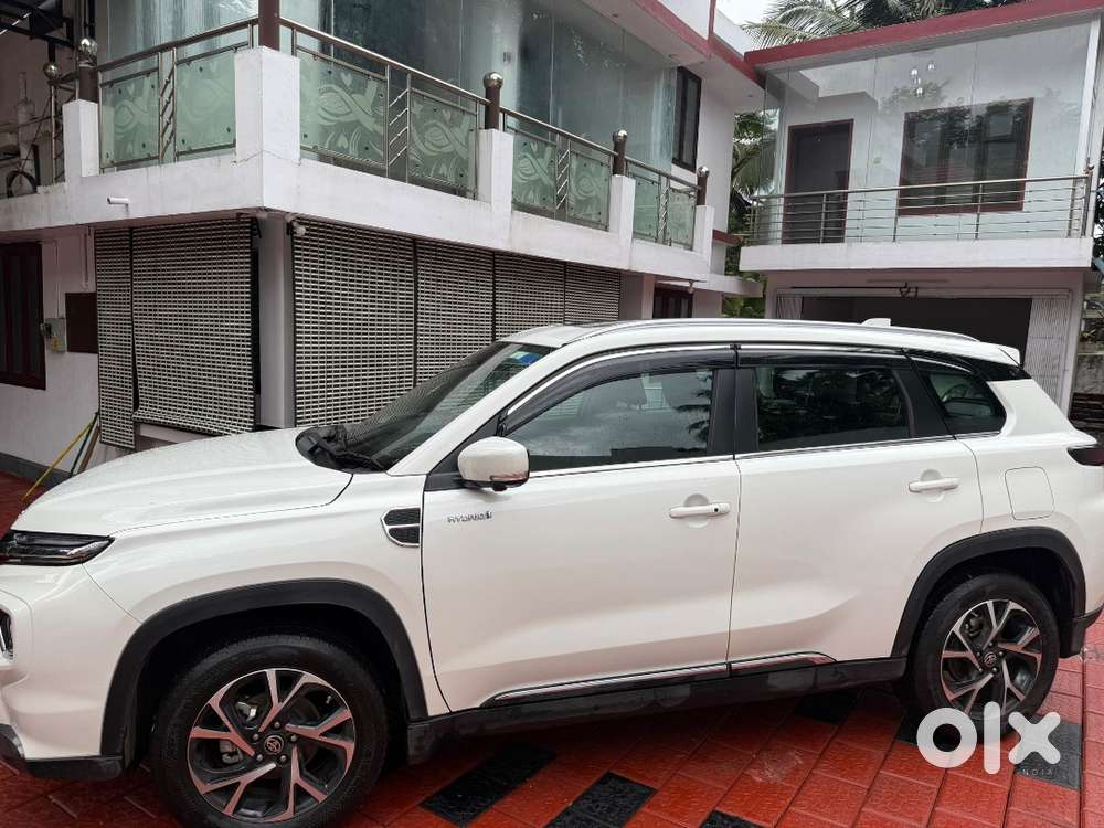 Toyota Urbancruiser Hyryder V Hybrid 2024