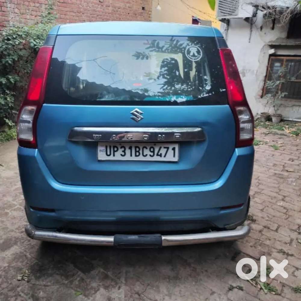 A Good Condition Single Hand Driven Car