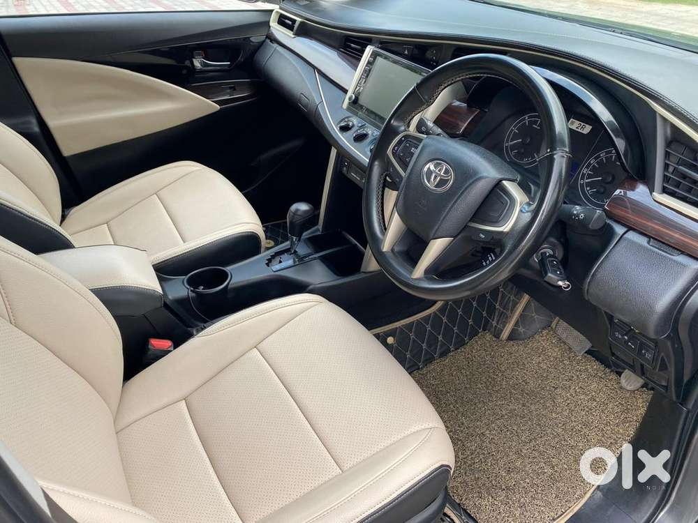 Toyota Innova Crysta Diesel 2021