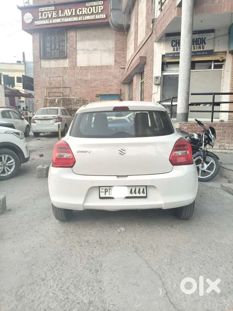 Maruti Suzuki Swift 2021 Petrol 42000 Km Driven