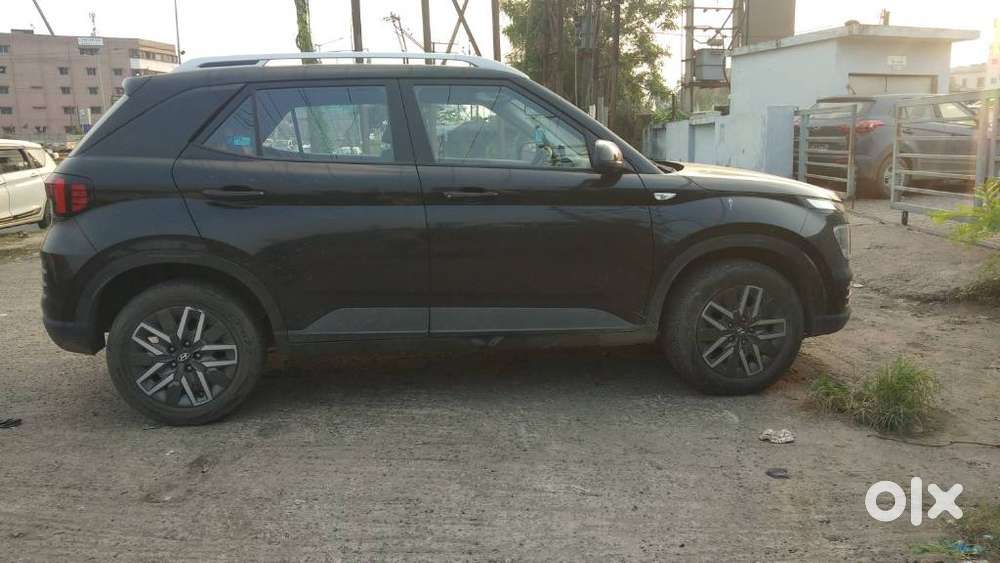 Hyundai Venue 1.2 S (o), 2024, Petrol