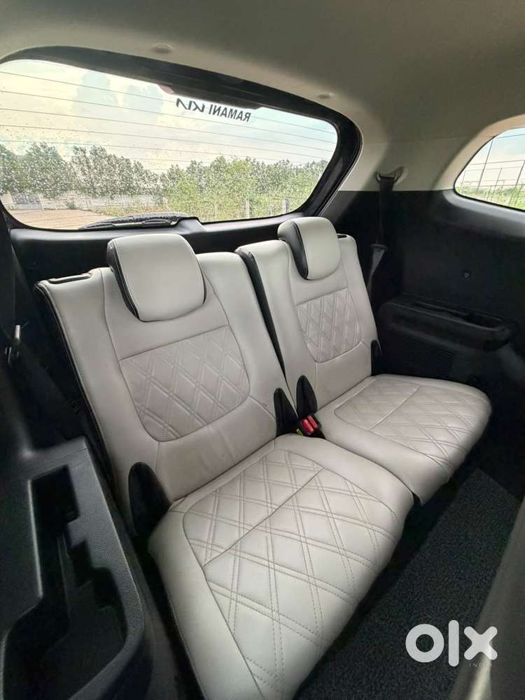 Kia Carens, 2023, Petrol