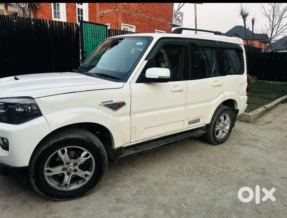 Mahindra Scorpio 2016 Diesel 180000 Km Driven