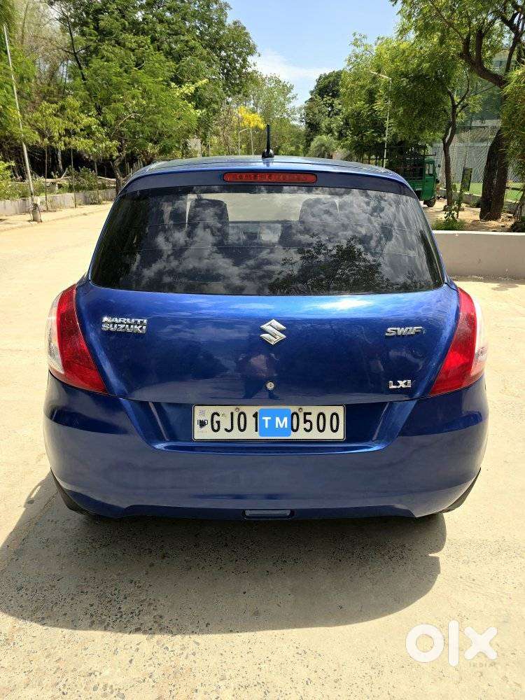 Maruti Suzuki Swift Lxi Optional-o, 2011, Petrol