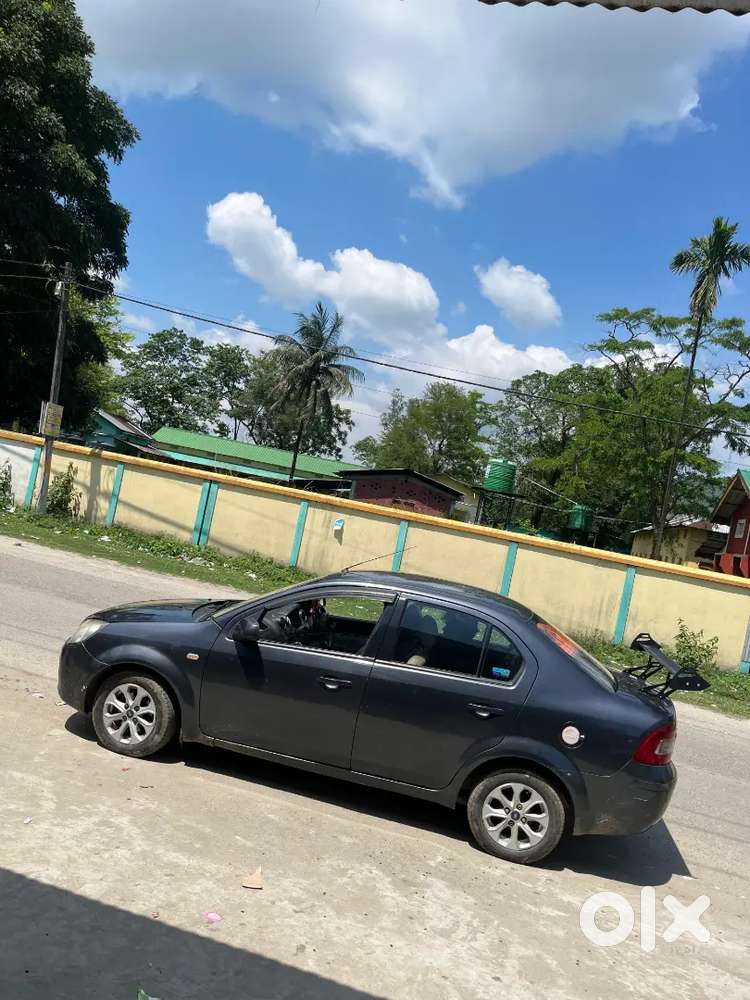 Ford Classic 2012 Petrol 94000 Km Driven