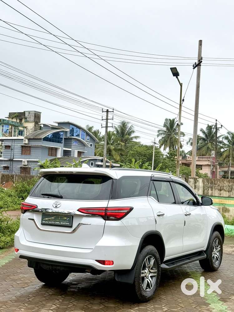 Toyota Fortuner [2021-ongoing] 2.8 2wd Diesel At, 2025, Diesel