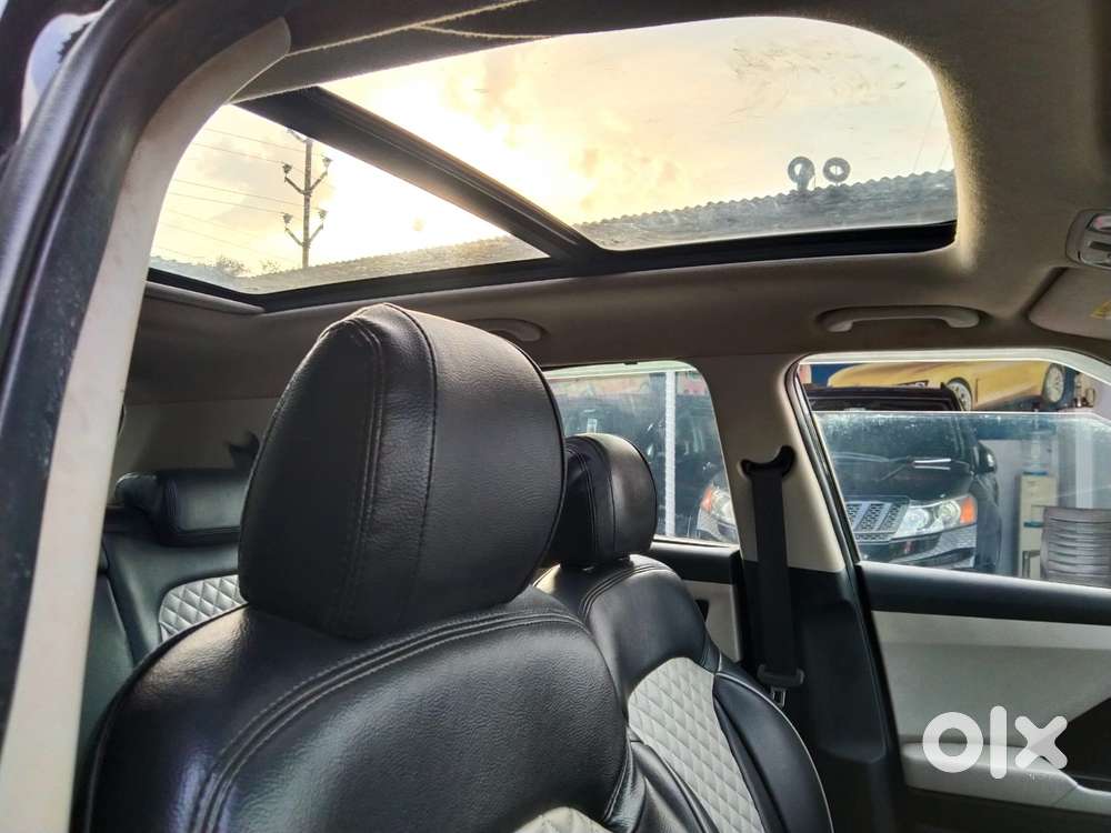 Mahindra Xuv700 2.2 Ax 7 Diesel At Str, 2022, Diesel