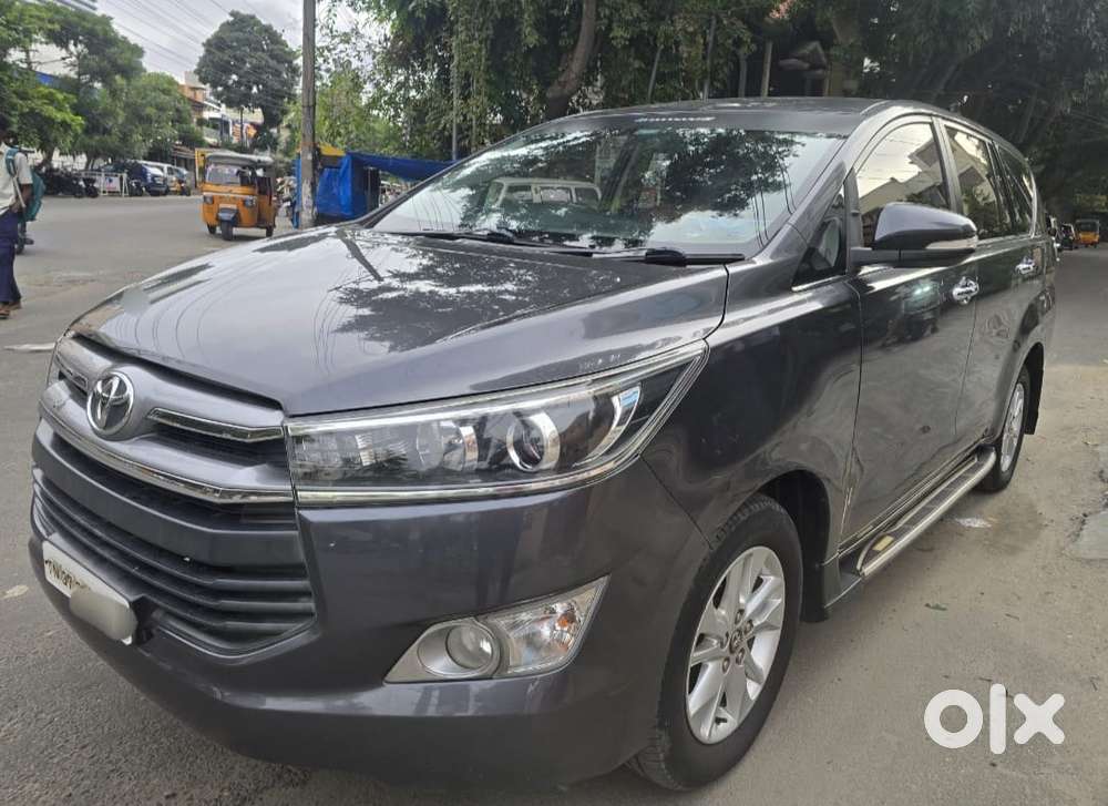 Toyota Innova Crysta 2.4 V 8 Str, 2017, Diesel