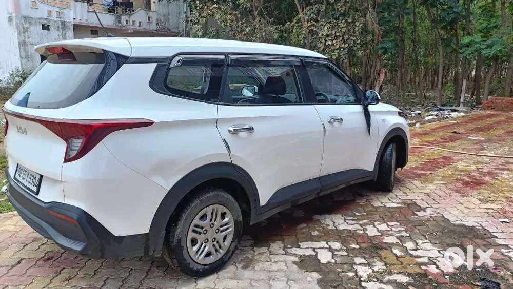 Kia Carens 2024 Petrol 20000 Km Driven