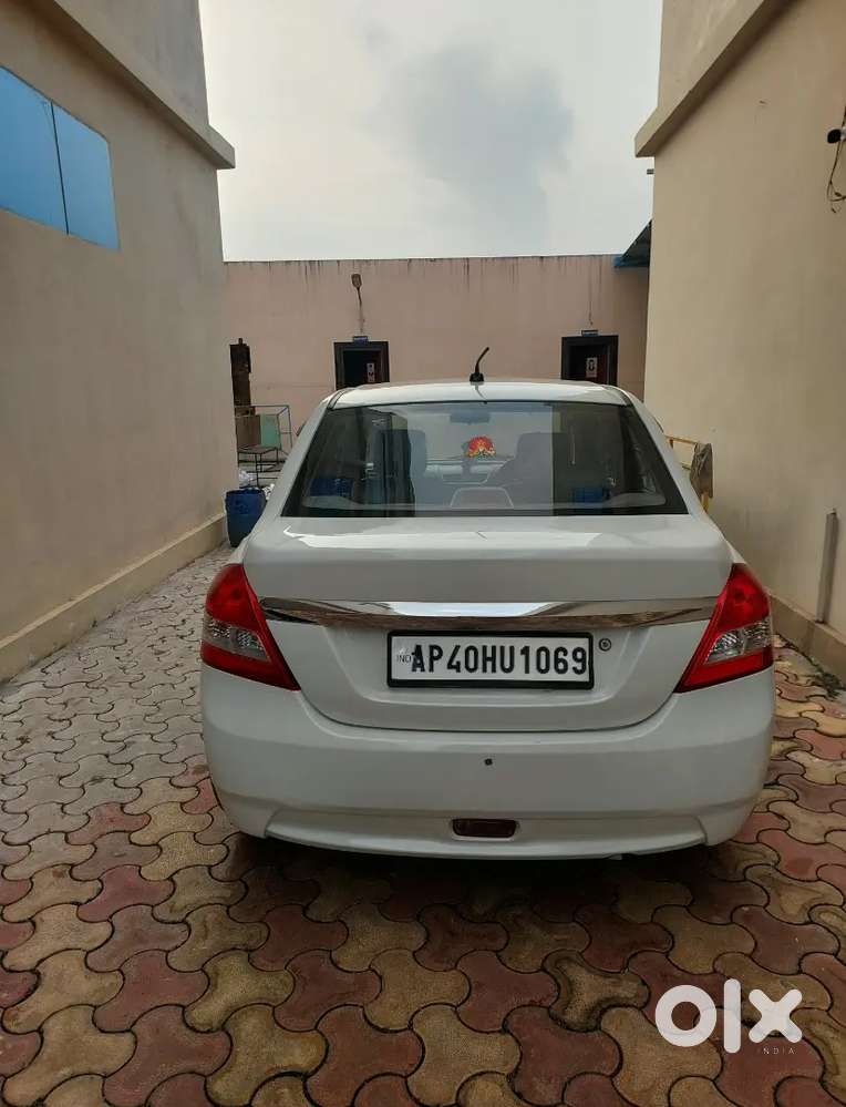 Maruti Suzuki Swift Dzire 2013 Cng & Hybrids 132000 Km Driven