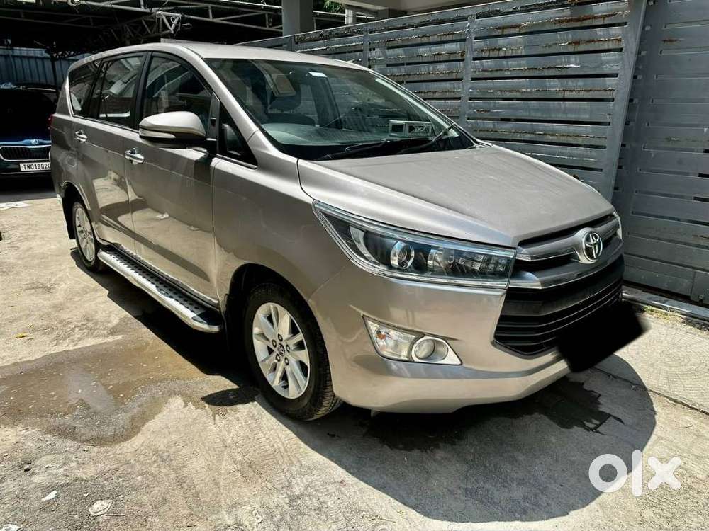 Toyota Innova Crysta 2.4 V 8 Str, 2016, Diesel