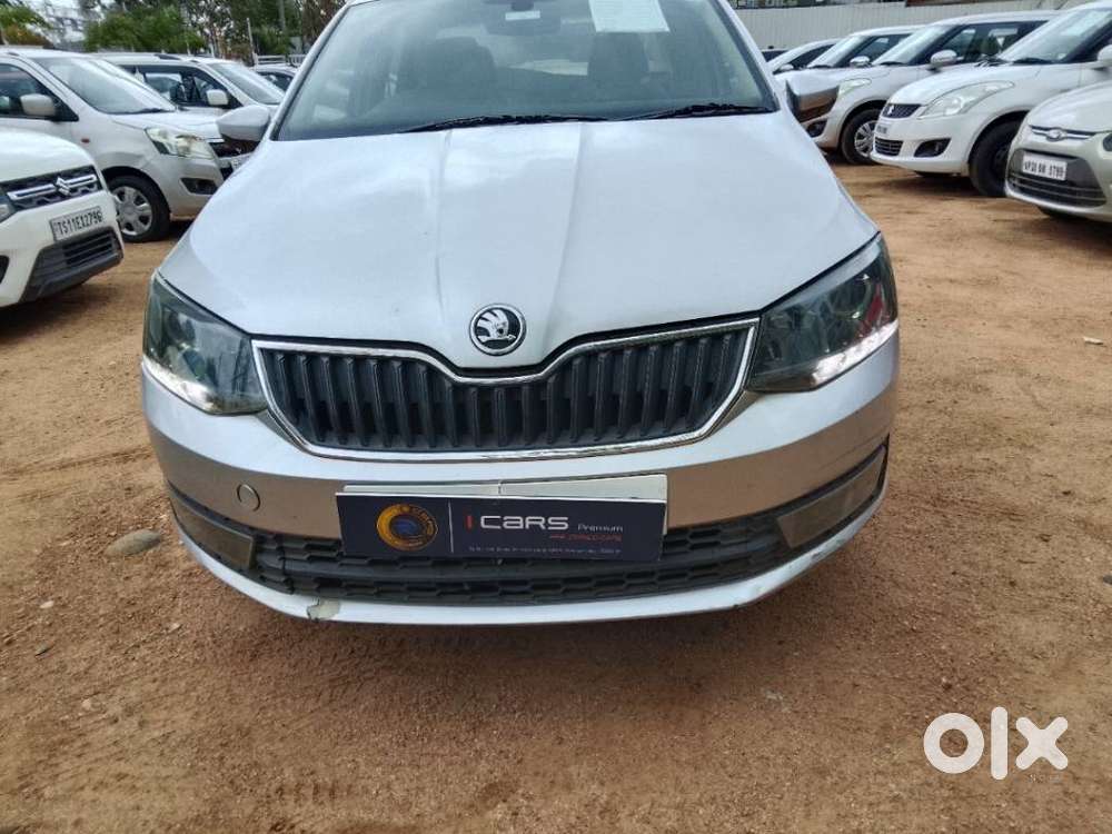 Skoda Rapid 1.5 Tdi Style/1.5 At Style, 2016, Diesel