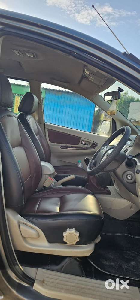 Toyota Innova Diesel 2014