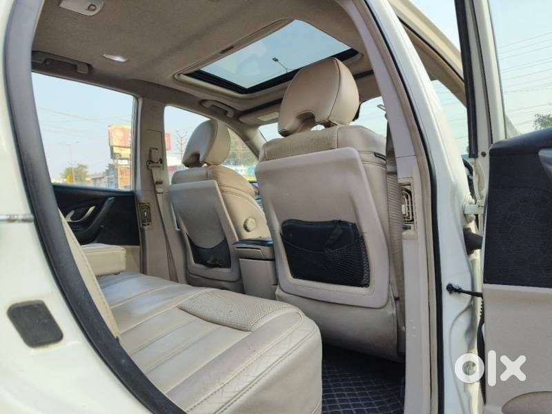 Mahindra Xuv500 At W10 Fwd, 2017, Diesel