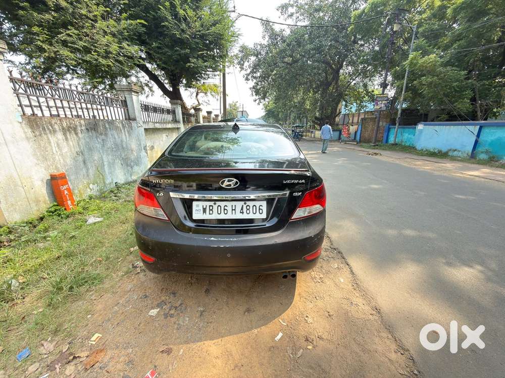 Hyundai Fluidic Verna 2011