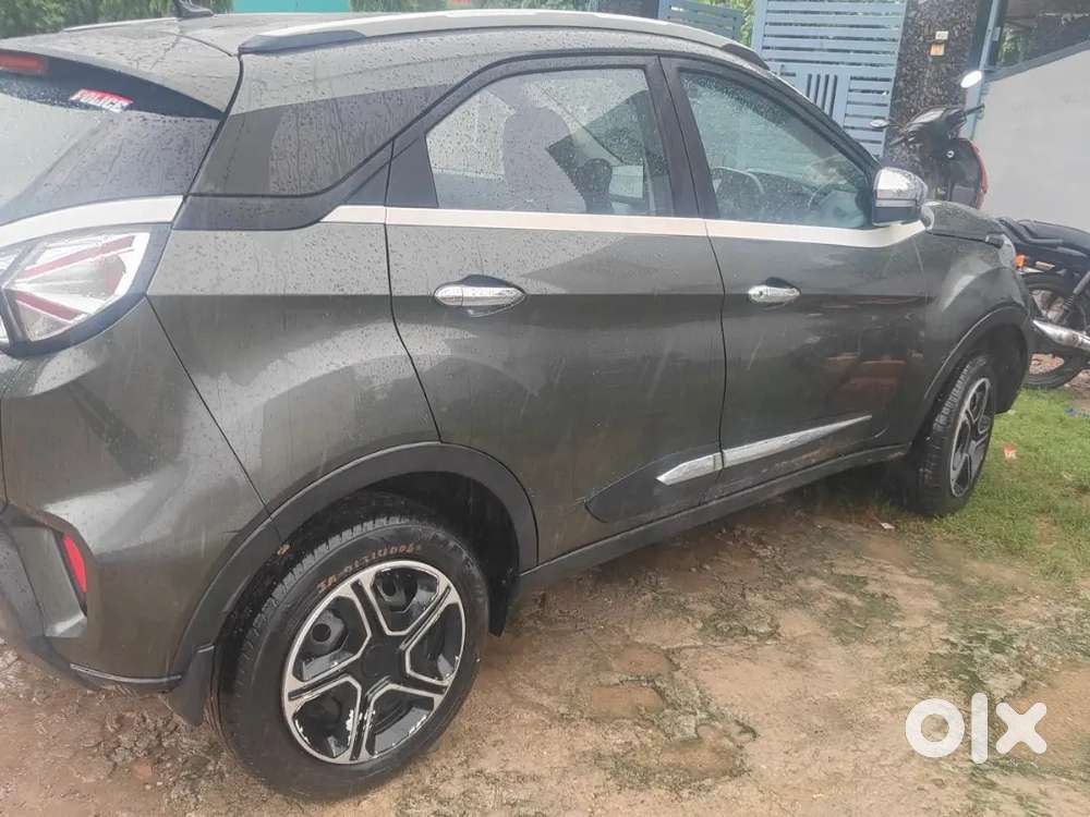 Tata Nexon Revotron Xm 2022 Sunroof