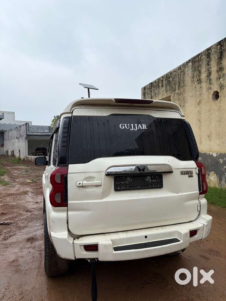 Mahindra Scorpio Classic 2012